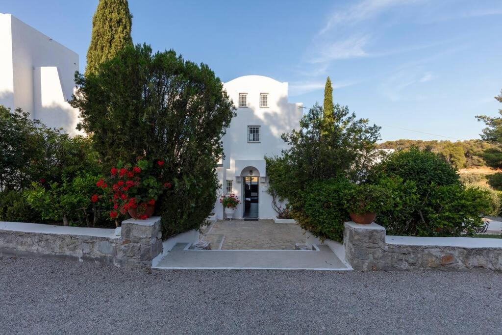 Retreat Villa By The Sea With Pool In Porto Heli Luaran gambar