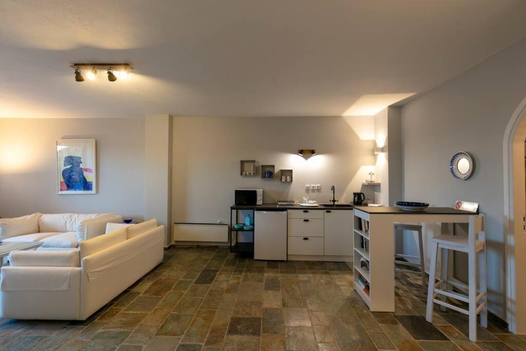 Retreat Villa By The Sea With Pool In Porto Heli Luaran gambar